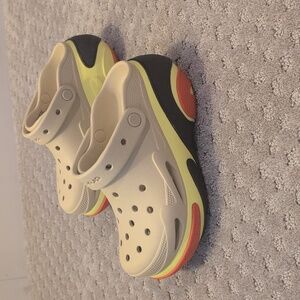 Crocs Bubble Crush Clogs In Sesame Colorway Unisex Men's 6 Women's 8